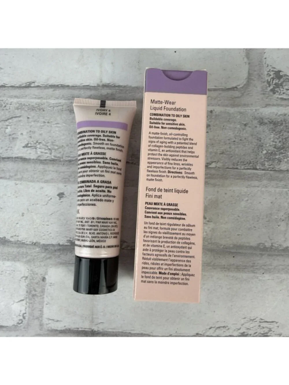 Mary Kay TimeWise Matte Wear Ivory 4 Liquid Foundation 1 oz New Old Stock 038753